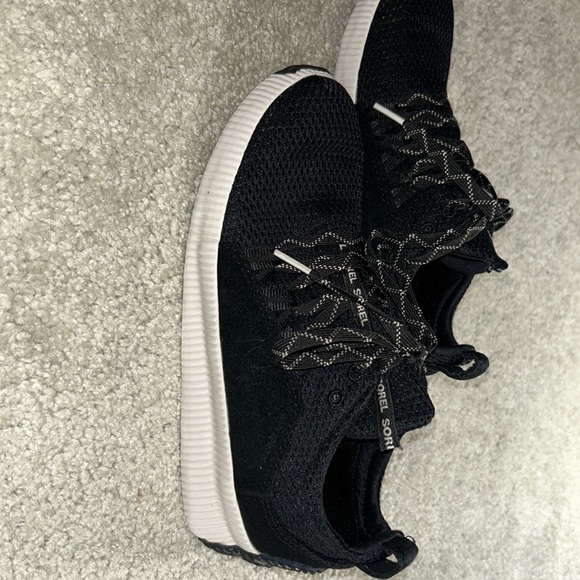 Sorel In and Out shoes! - Picture 3 of 7